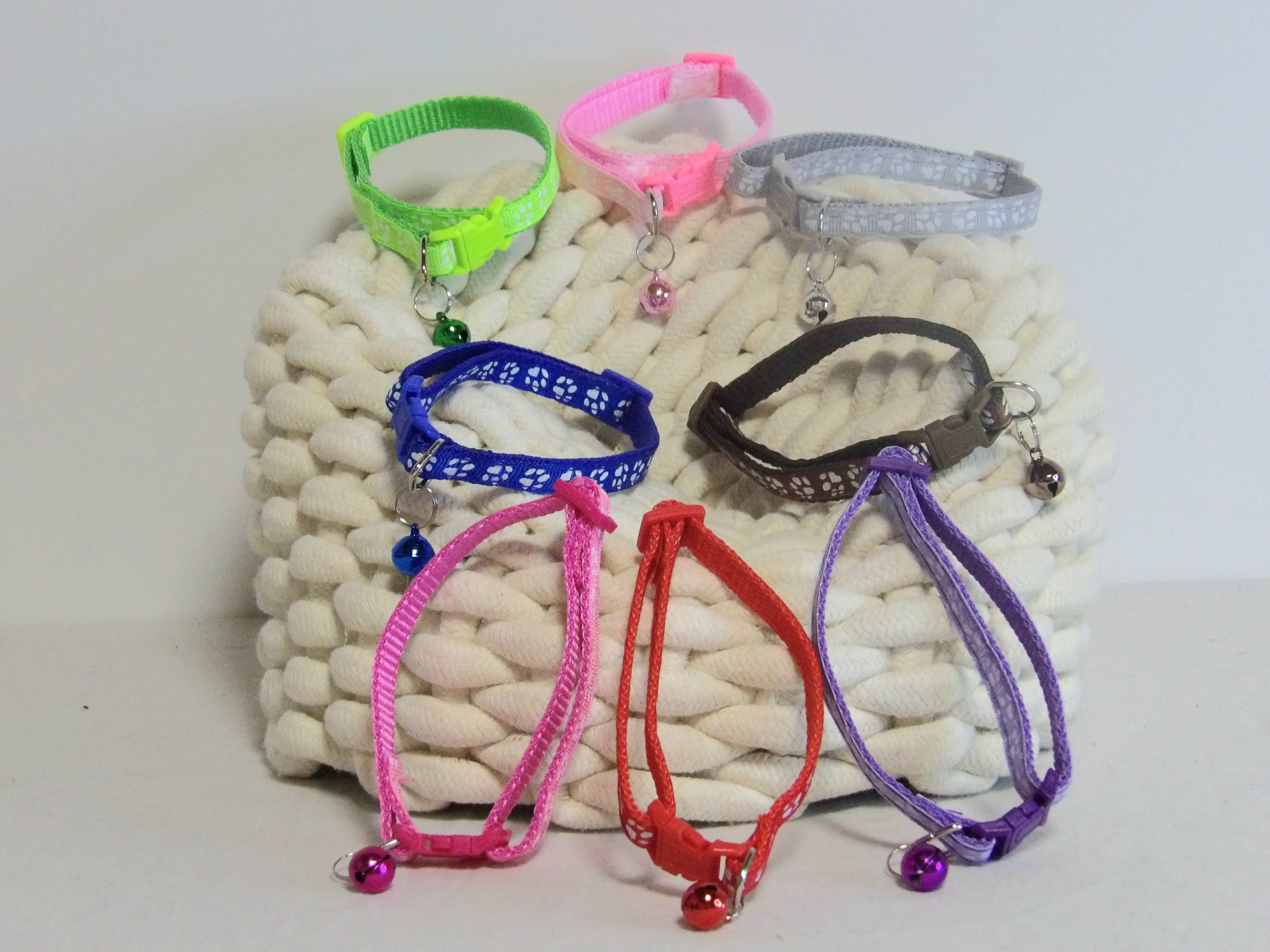 Collier pour Chien et Chat avec Motifs Pattes - Réglable et Confortable
